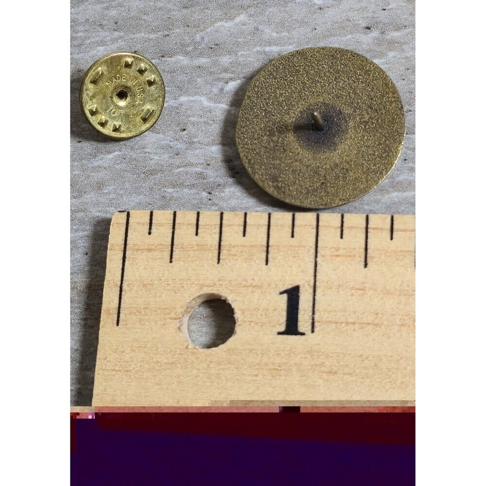 Vintage "We the People" Constitution Signing USA Bronze Tone Lapel Pinback Pin - Picture 4 of 6